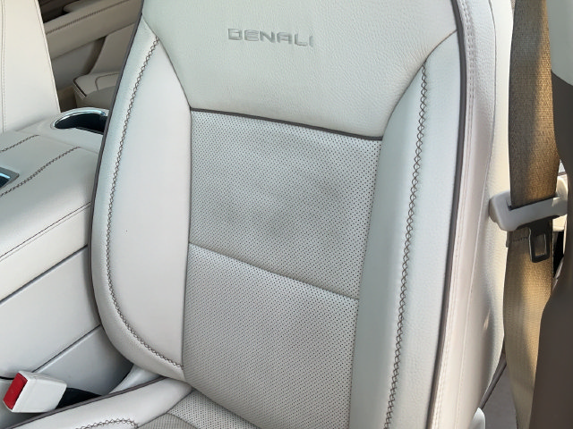 Used 2022 GMC Yukon Denali RWD image 15
