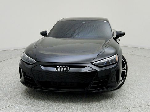 Used 2023 Audi e-tron GT Prestige AWD/4WD image 2