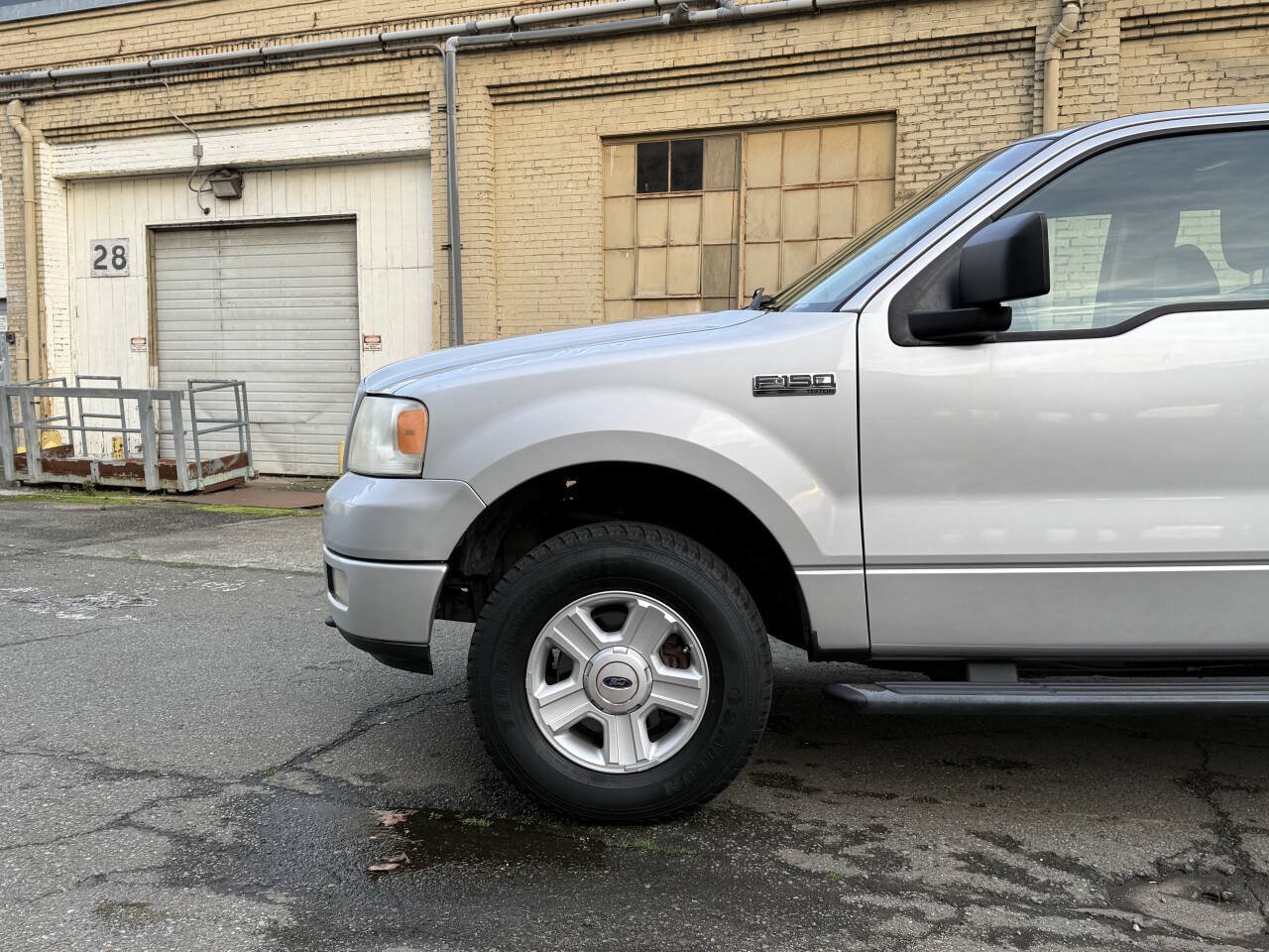 Used 2005 Ford F150 STX AWD/4WD image 17