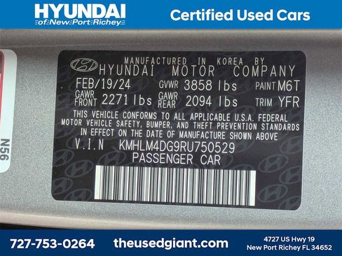 Certified 2024 Hyundai Elantra SEL image 31