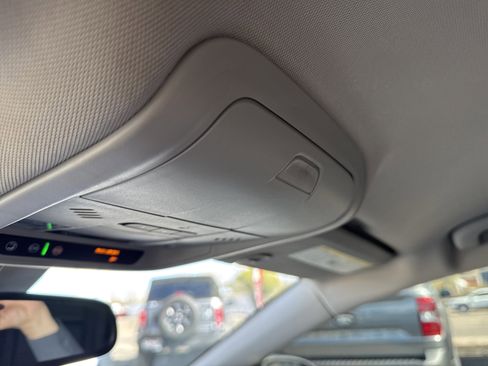 Used 2018 Buick Regal Preferred image 35