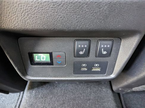 Used 2023 Nissan Rogue Platinum w/ Platinum Premium Package FWD image 15