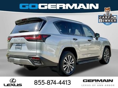 Used 2024 Lexus LX 600 4WD w/ Appearance Package image 9