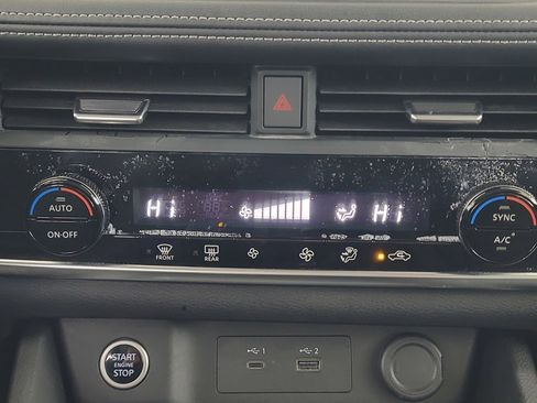 Used 2023 Nissan Rogue SV image 20