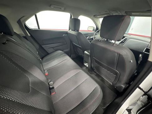 Used 2017 Chevrolet Equinox LS FWD image 13
