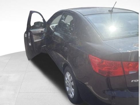Used 2012 Kia Forte EX FWD image 11