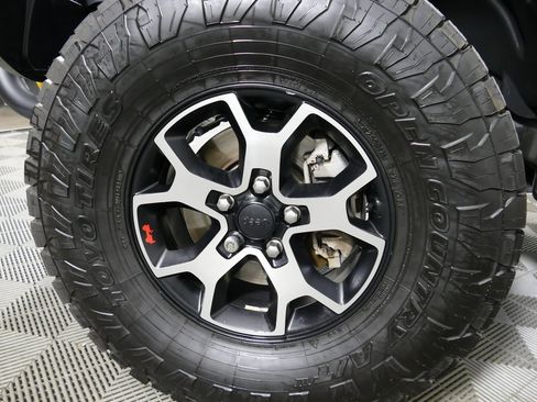 Used 2021 Jeep Wrangler Unlimited Rubicon image 10