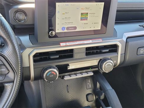 Used 2025 Toyota Tacoma SR5 image 18