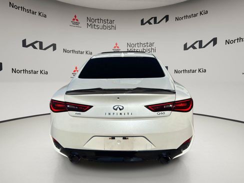 Used 2019 INFINITI Q60 3.0t Luxe w/ Essential Package AWD/4WD image 5