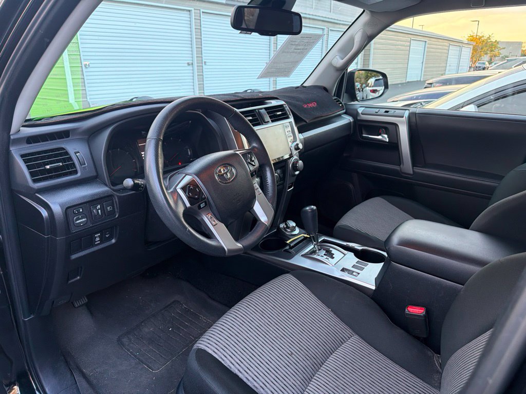 Used 2023 Toyota 4Runner SR5 AWD/4WD image 10