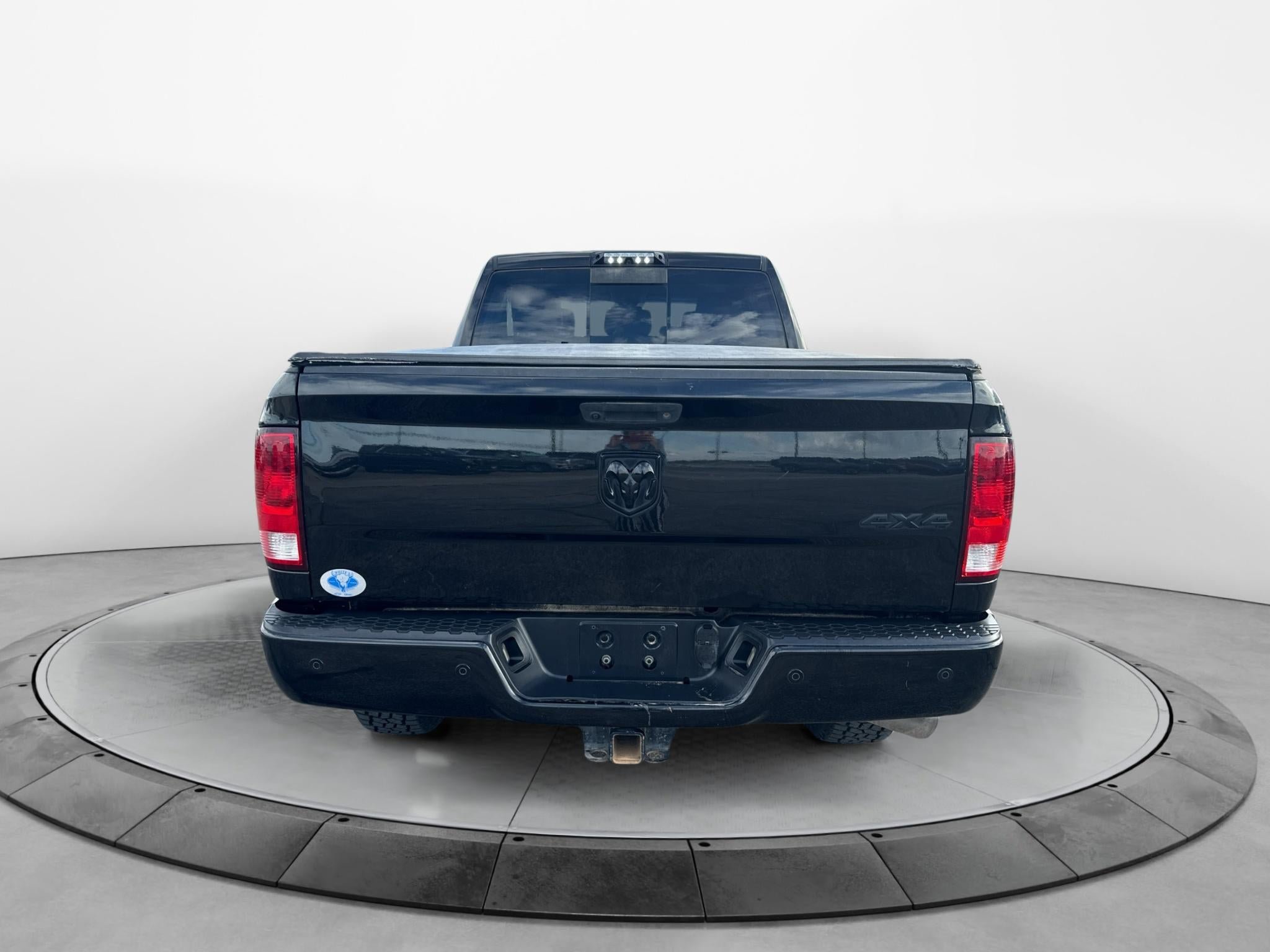 Used 2018 RAM 2500 Big Horn w/ Sport Appearance Group AWD/4WD image 4