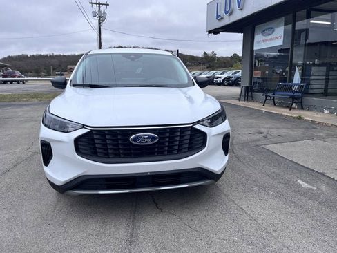 New 2025 Ford Escape Active w/ Tech Pack #1 FWD image 4