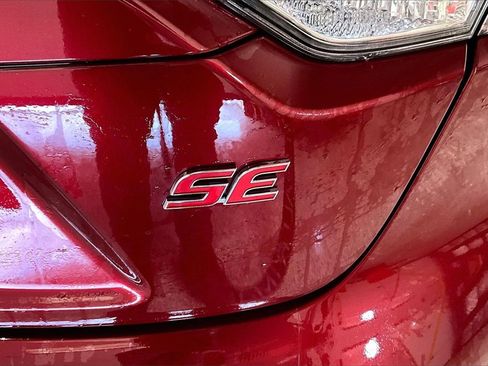 Used 2025 Toyota Corolla SE image 24