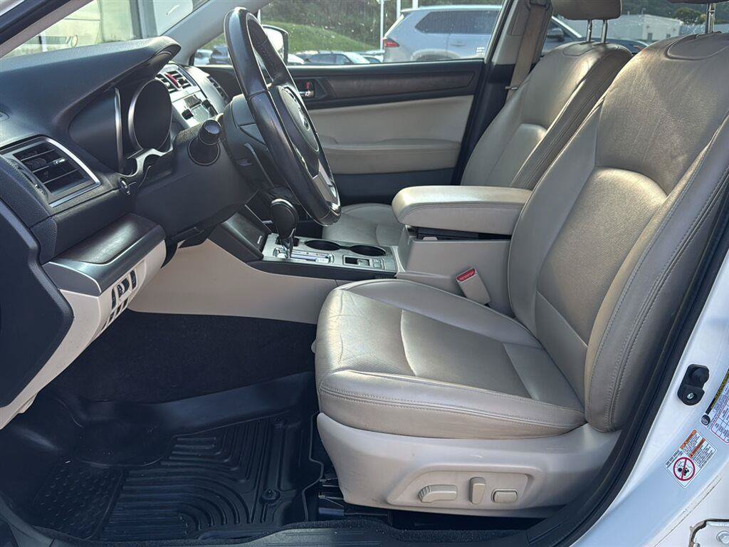 Used 2015 Subaru Outback 2.5i Limited AWD/4WD image 21