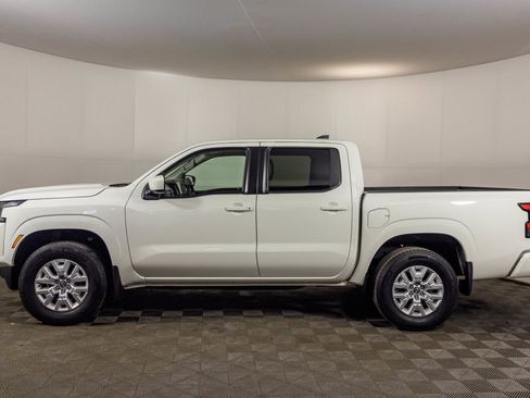 Used 2022 Nissan Frontier SV image 17