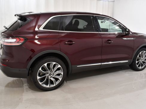 Used 2022 Lincoln Nautilus Reserve w/ Equipment Group 201A AWD/4WD image 11