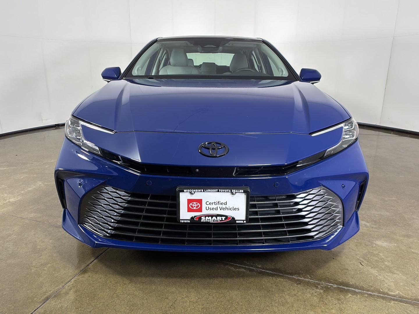 Used 2026 Toyota Camry XLE w/ Premium Plus Package FWD image 6