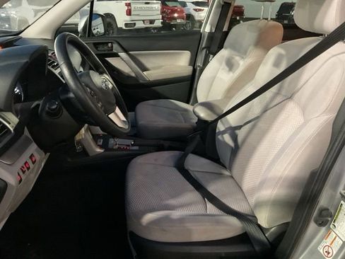 Used 2018 Subaru Forester 2.5i Premium image 16