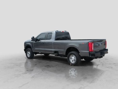 Used 2025 Ford F350 XL w/ XL Off-Road Package AWD/4WD image 6