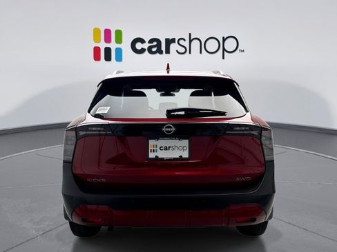 Used 2025 Nissan Kicks SV w/ SV Premium Package AWD/4WD image 4