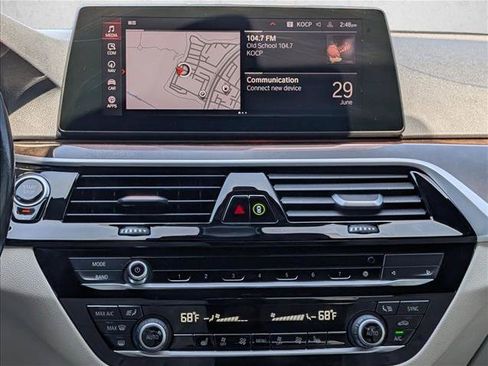 Used 2020 BMW 530i w/ Convenience Package RWD image 14