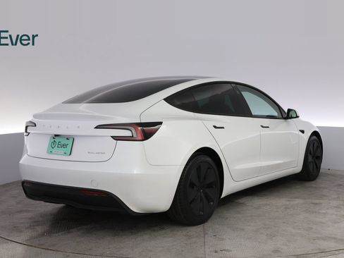 Used 2025 Tesla Model 3 Long Range AWD/4WD image 3