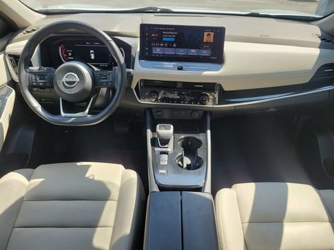 Certified 2024 Nissan Rogue SL w/ SL Premium Package FWD image 27