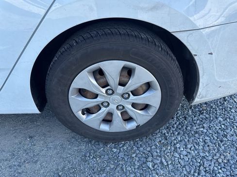 Used 2016 Hyundai Accent SE w/ Option Group 02 image 13