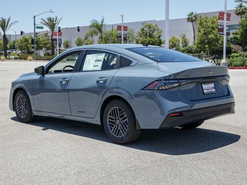 New 2026 Nissan Sentra SV w/ Floor Mat Package FWD image 6