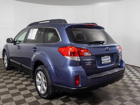 Used 2013 Subaru Outback 2.5i Premium AWD/4WD image 14