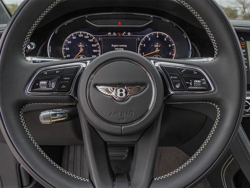 Used 2024 Bentley Continental GT image 22
