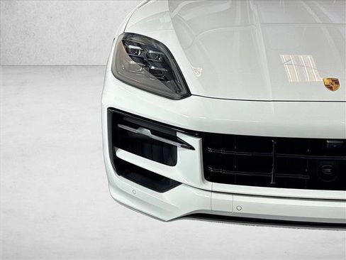New 2026 Porsche Cayenne GTS AWD/4WD image 27