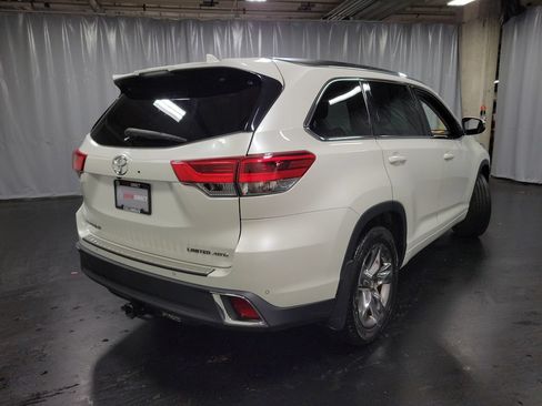 Used 2019 Toyota Highlander Limited Platinum AWD/4WD image 8