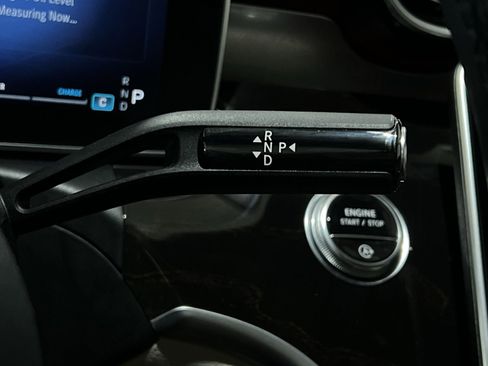 Used 2024 Mercedes-Benz C 300 Sedan image 34