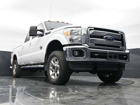 Used 2014 Ford F250 Lariat w/ Lariat Ultimate Package AWD/4WD image 43