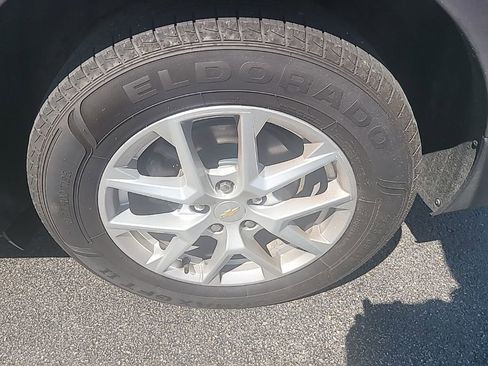 Used 2022 Chevrolet Equinox LT image 11