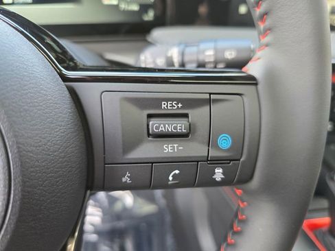New 2026 Nissan Kicks SR AWD/4WD image 27