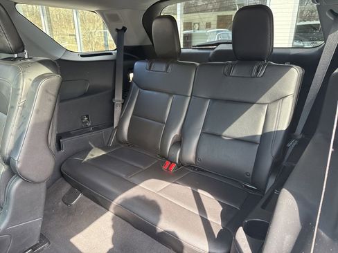 Used 2022 Ford Explorer Limited w/ Equipment Group 301A image 25