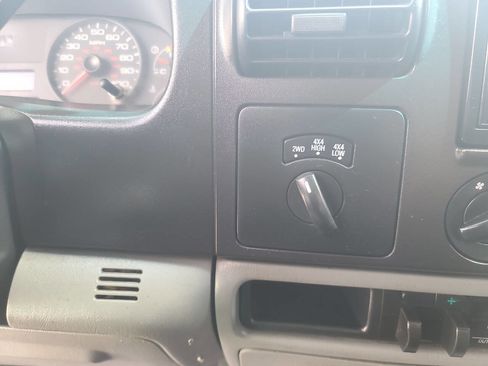 Used 2005 Ford F250 Lariat AWD/4WD image 19