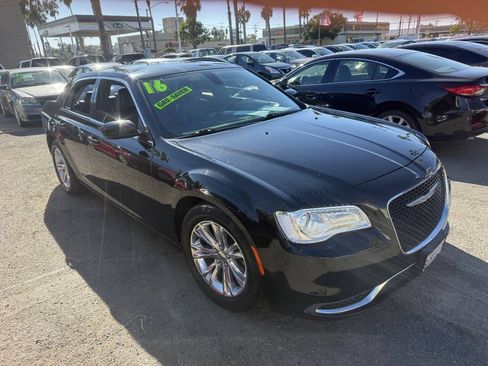 Used 2016 Chrysler 300 Limited RWD image 1