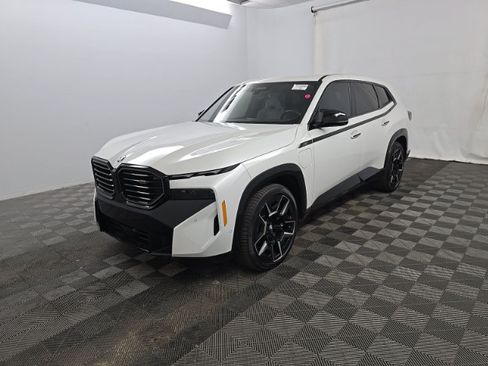Used 2023 BMW XM AWD/4WD image 2