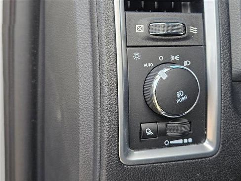 Used 2017 RAM 1500 Lone Star image 11