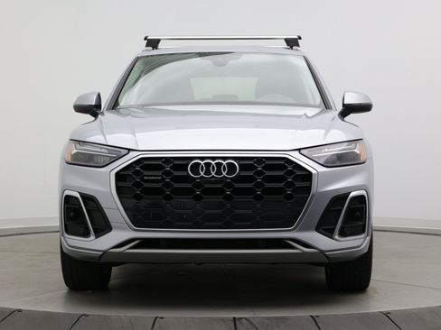 Used 2023 Audi Q5 2.0T Premium Plus w/ Premium Plus Package AWD/4WD image 2