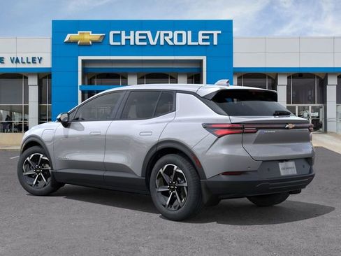 New 2026 Chevrolet Equinox EV LT image 4