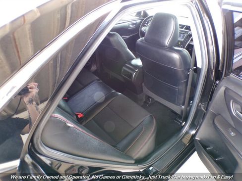 Used 2017 Toyota Camry SE FWD image 25