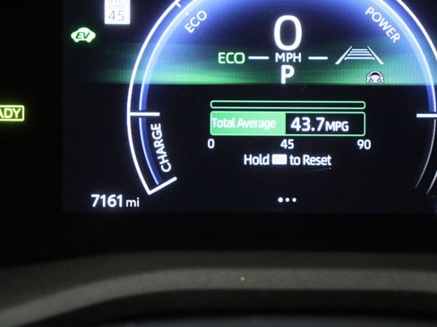 Used 2025 Toyota Camry SE w/ Convenience Package image 40