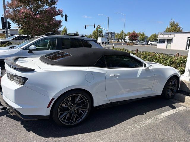 Used 2023 Chevrolet Camaro ZL1 RWD image 5
