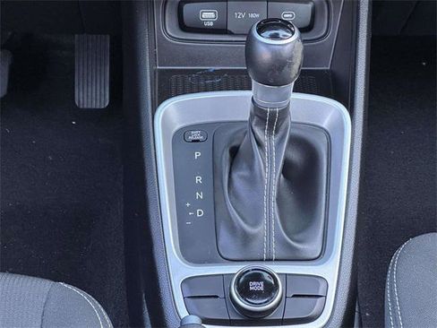 Certified 2024 Hyundai Venue SEL image 20