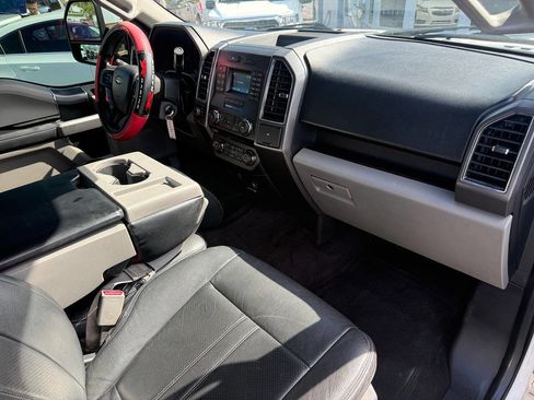 Used 2017 Ford F150 XLT w/ XTR Package image 23