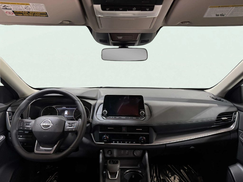 Certified 2026 Nissan Rogue SV AWD/4WD image 9